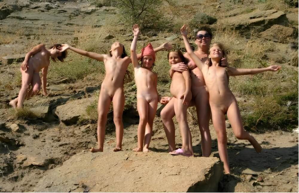 Nudism in a sunny day pics - Nudism is a lifestyle in harmony with nature