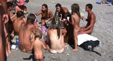 The vast oceanfront 1 Full HD video - Its one thing to see nudists, but another to be a nudist yourself