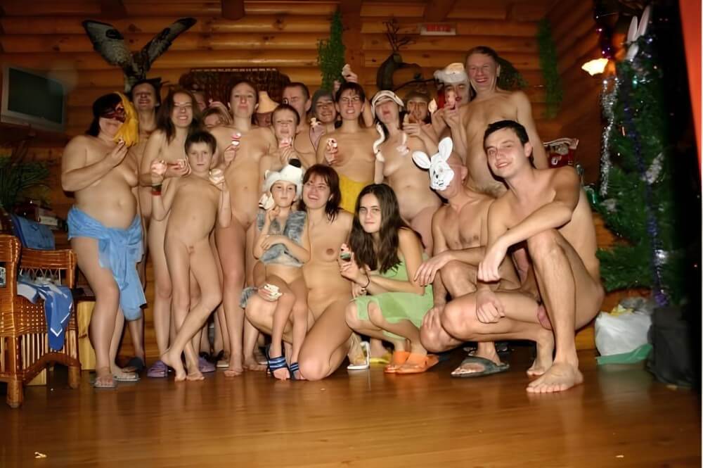 Sauna meet new year gallery - Nudism and natural harmony
