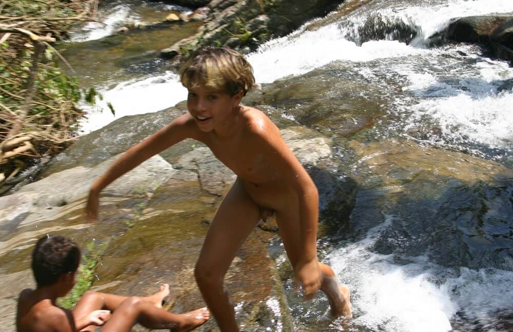 Brazilian Cliff Slide pics - This is how naturism culture manifests itself