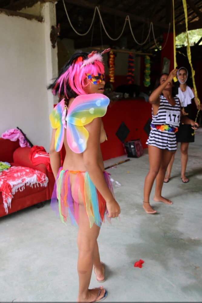 Tropical carnival photo gallery - Nudism is normal and fun