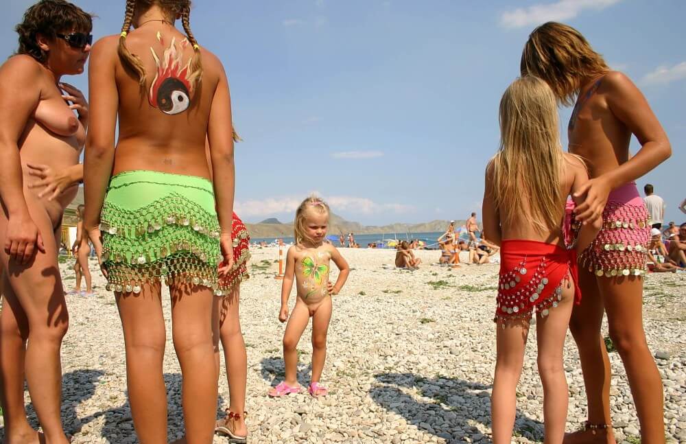 Pageant Model Profile One pics - Family nudism in its cultural context