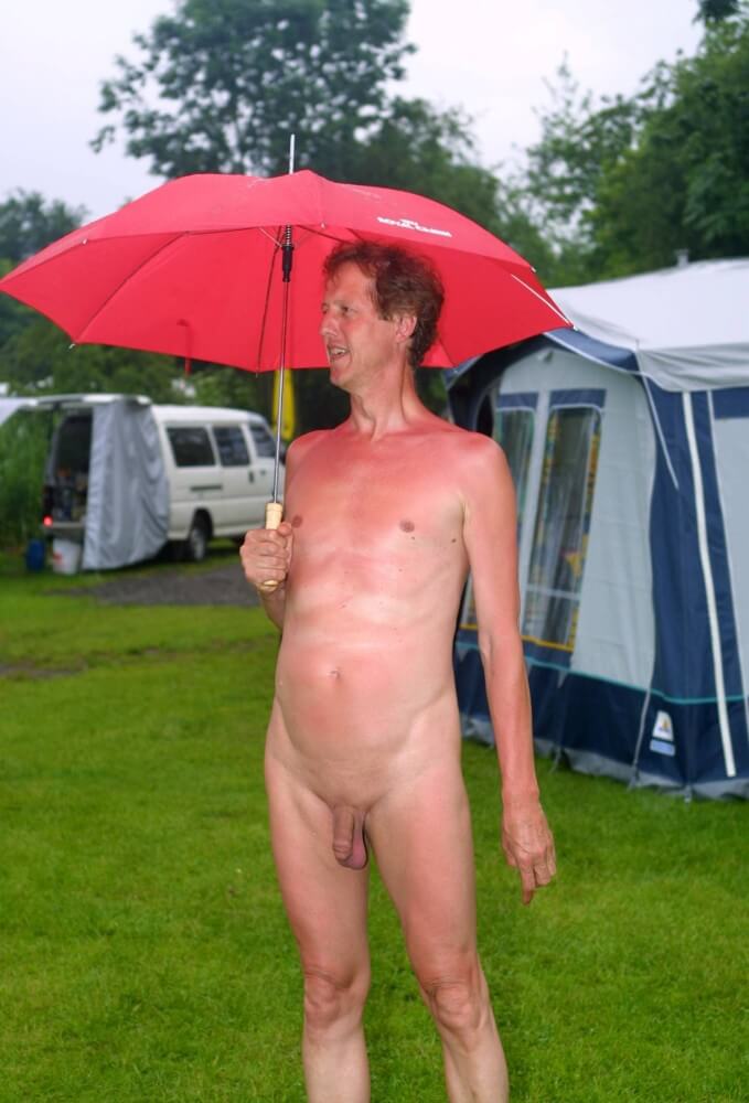 Holland Green Field Profile pics - A love for the sun and fresh air are important values for naturists