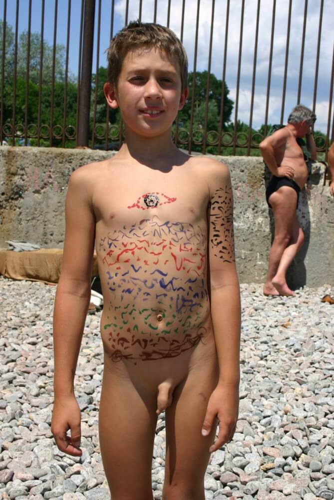 Father and Daughter Painted pics - Naturism teaches us to accept ourselves and others without judgment