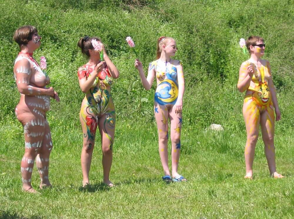 Family String-Apple Game Pics - Naturism teaches respect and love for the natural world