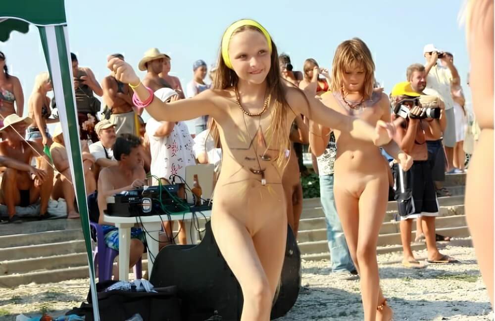 Nudist beauty contest photos - Naturism teaches us to accept differences and imperfections without shame or insecurities
