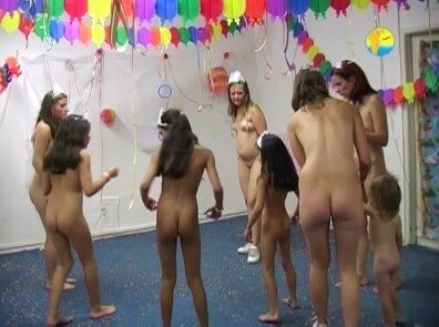 Naturist Freedom: Princess - Simplicity and naturalness are valued in nudism