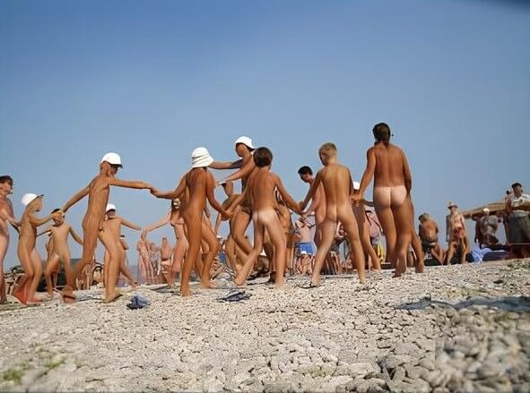 Premium Content # 37 - Stereotypical perceptions of nudists