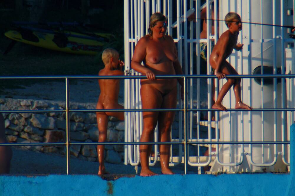 Uka FKK Water Play - The Cult of Nudity Is Open to All