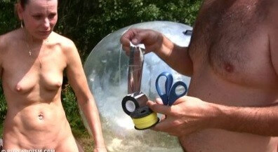 Daytime family picnic # 1 - In ancient times, sports were practiced in the nude