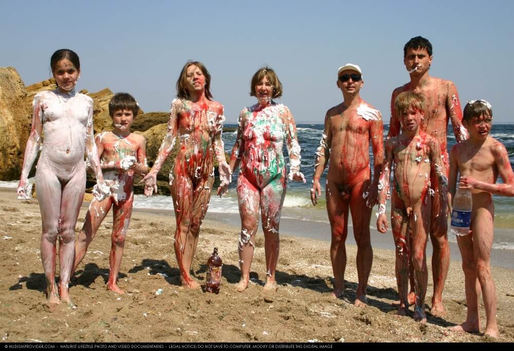Naturism photo gallery # 58 - Only a nudist truly values the connection with nature and the human body