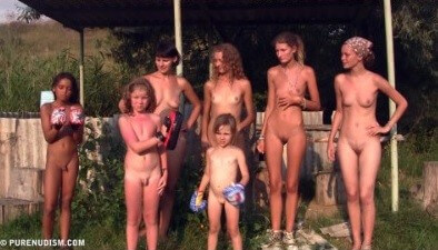 Coastral Paradise Full HD - People in a State of Complete Nudity