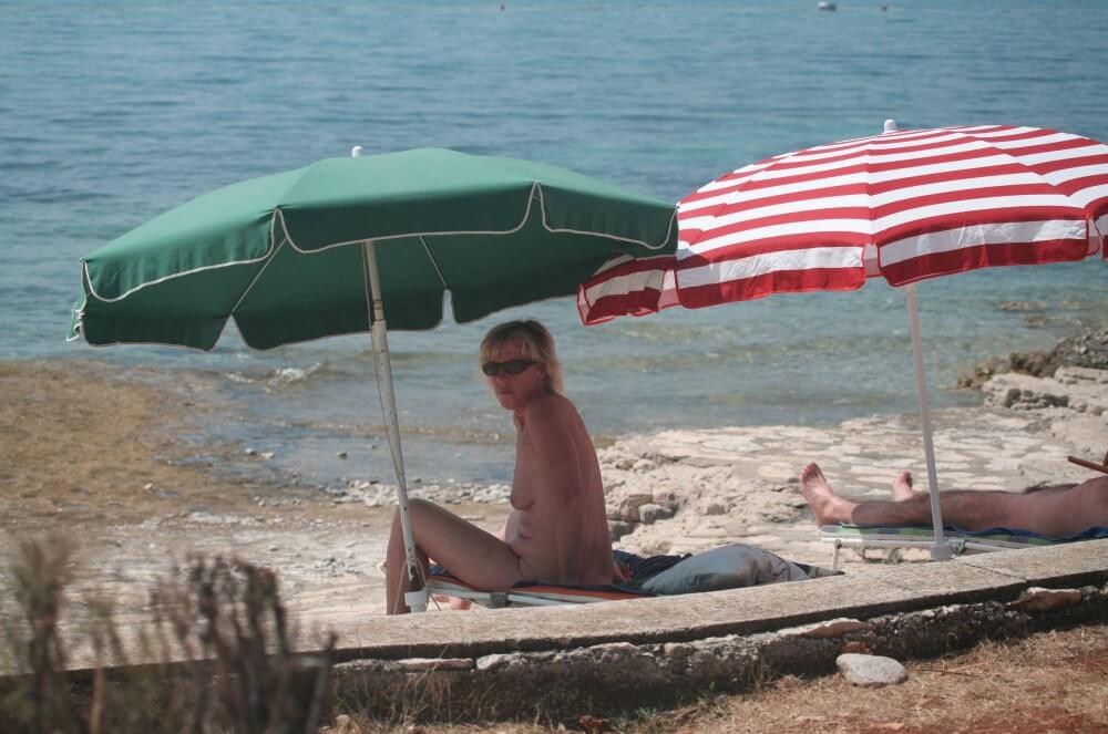 FKK Beachline Front pics - Freedom from clothing is an integral part of naturism