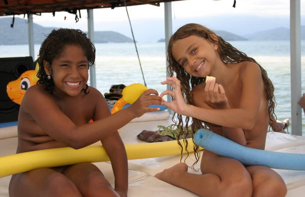 Brazilian Boating Girlfriend pics - Taking off ones clothes is a way to strengthen inner harmony