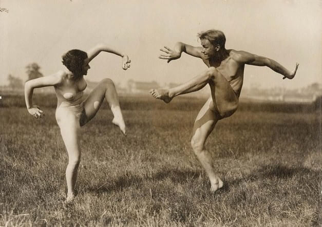 Jazz, dancing and naturism - Promoting nudism to the masses
