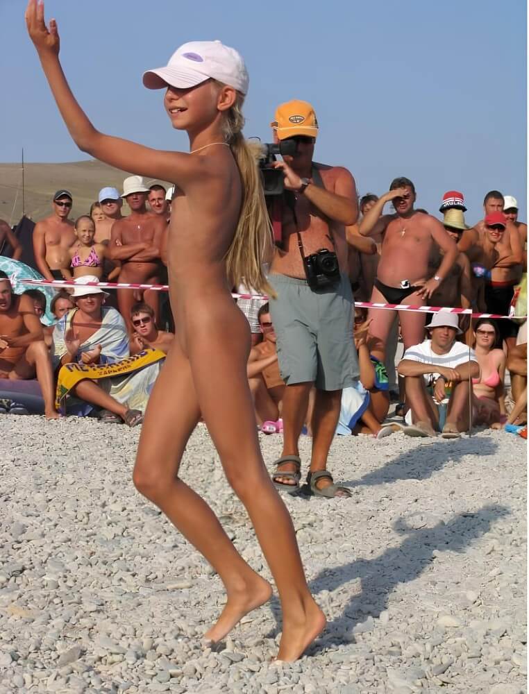 Holiday of the Neptune photos - Nature is the best home for those who practice naturism and nudism