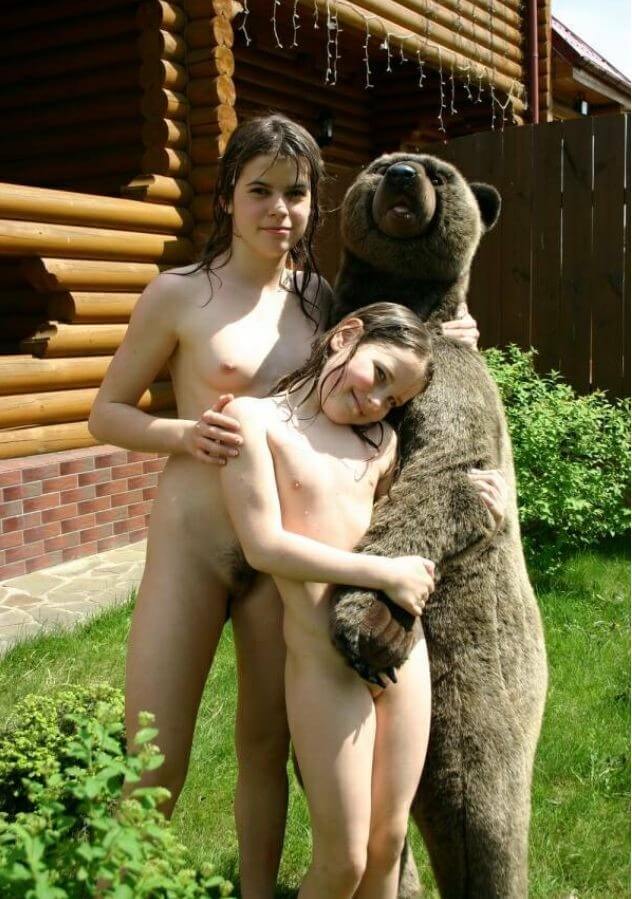 Naturism photo gallery # 57 - Naturism and nudism value honesty and sincerity in relationships