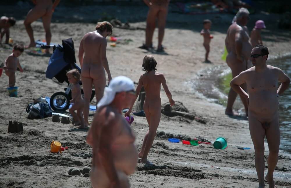 Jr Coastal Beach Paradise pics - Naturism promotes tolerance