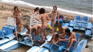 A group of naturists at sea - Freedom and harmony in the practice of nudism and the naturist movement