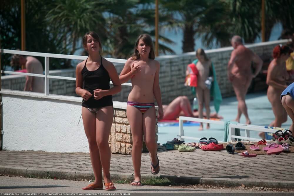 FKK Water Locations Set 1 - Visit a nudist beach