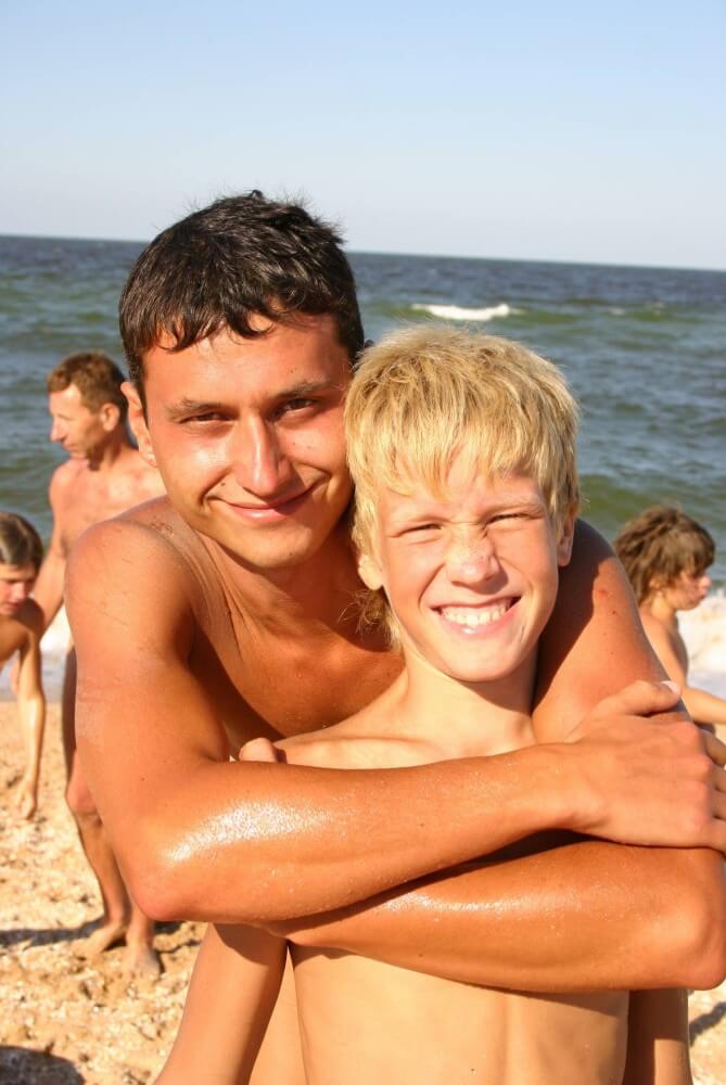 Naturist Group Pictures - Clothing is also a mask for a nudist