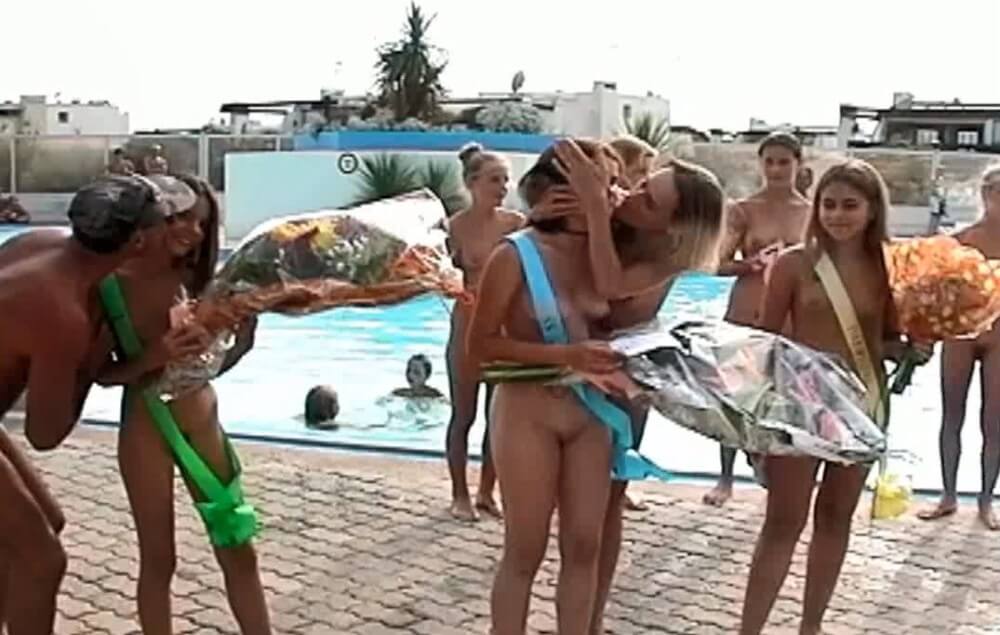 Nudist girls beauty contest video France - Sunat Natplus HD - Admission Permitted Only in the Nude
