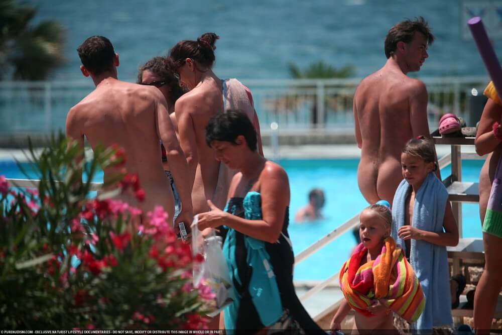 Naturism photo gallery # 66 - The emergence of naturism is linked to the name of Soren Sorensen