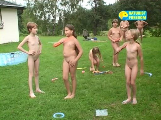 Naturist Freedom: Green Mountain - Delegation of European Nudists